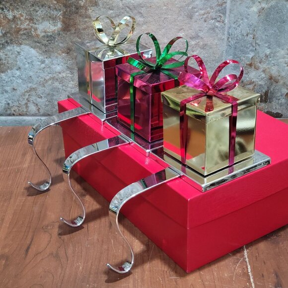 Metal Ribbon Gift Box Stocking Hanging Holder Set of 3 - Picture 8 of 12